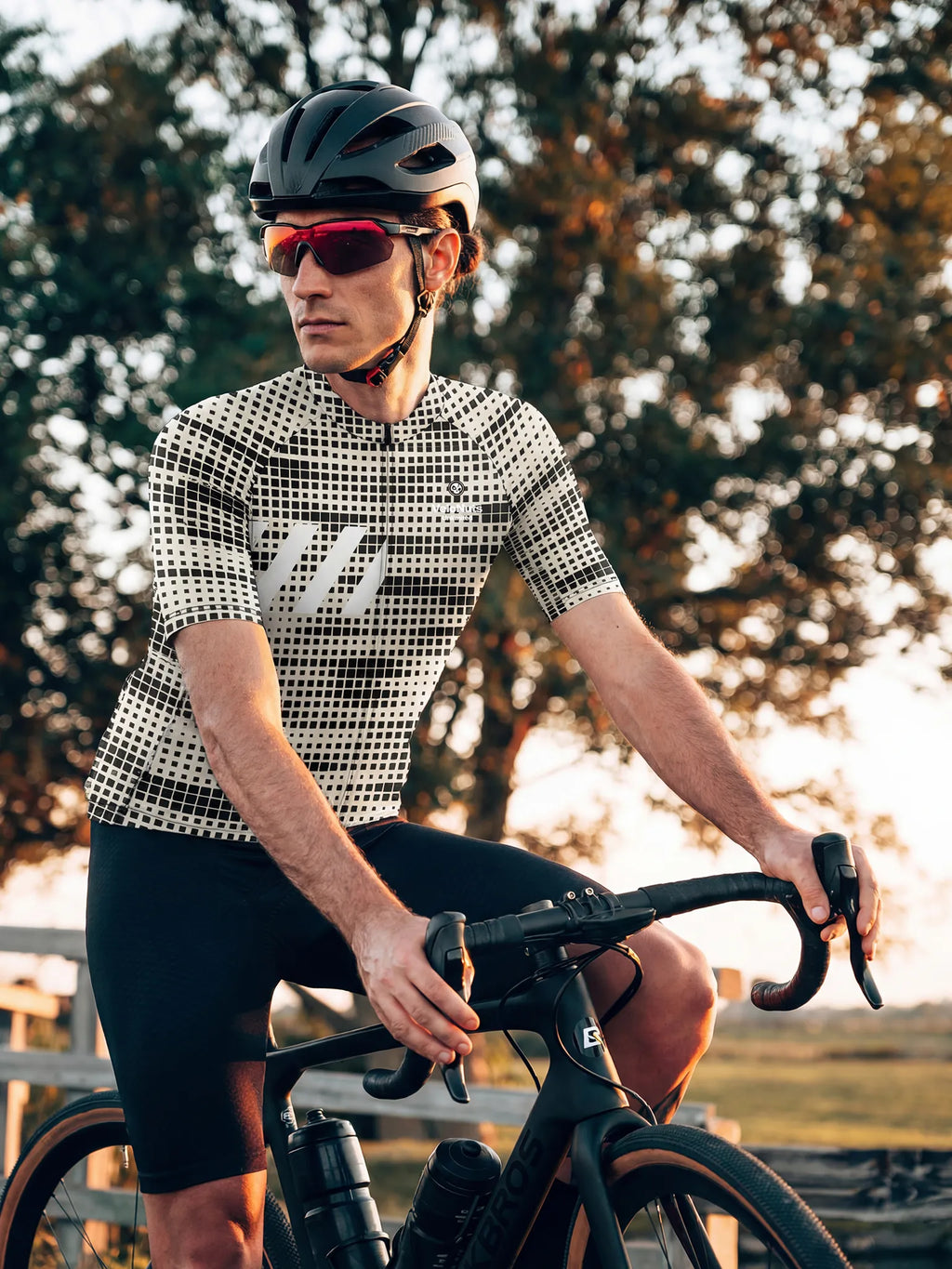 Herren-Radtrikot – Mono Pixelraster