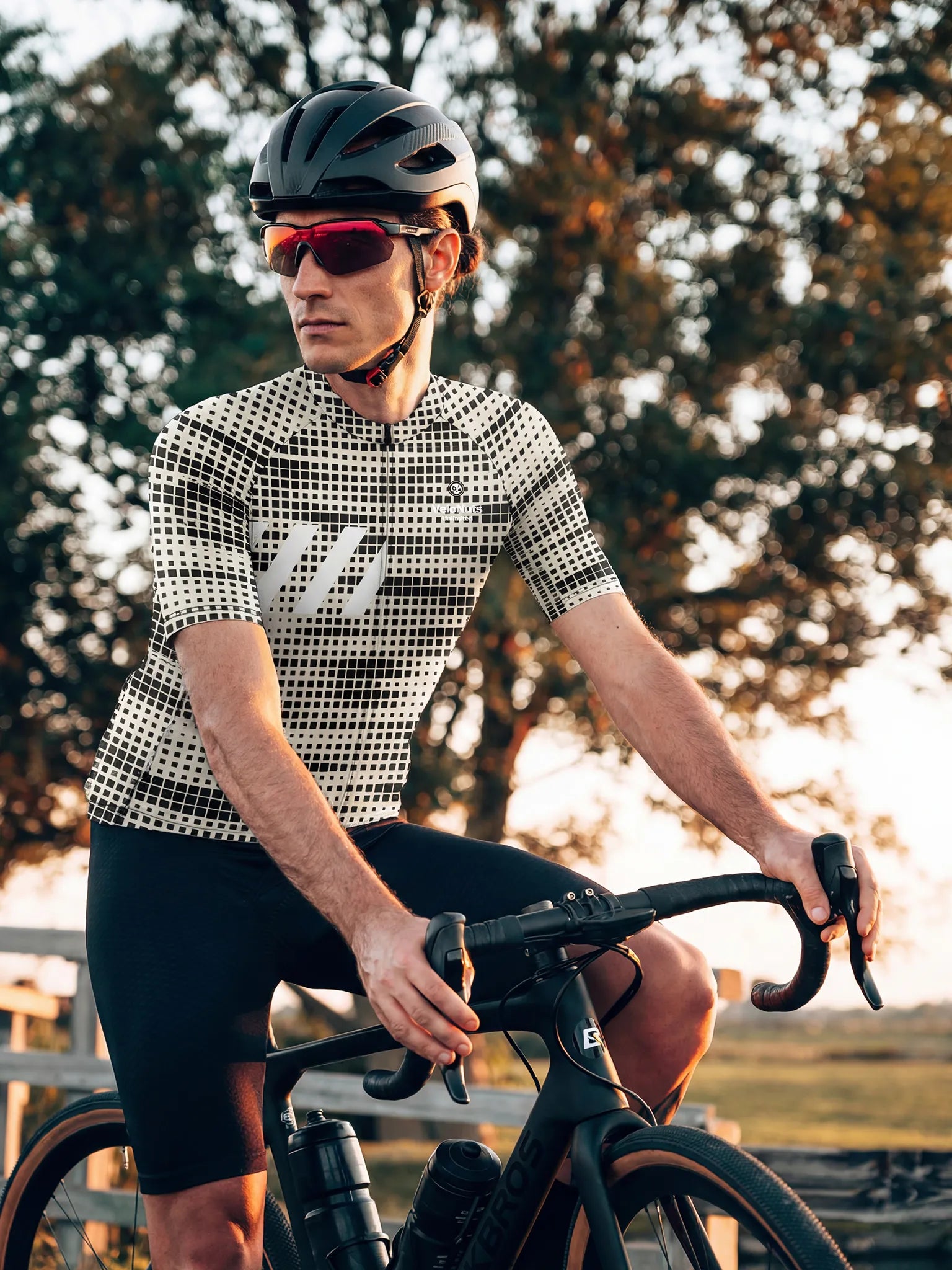 Men's Cycling Jersey-Mono Pixel Grid
