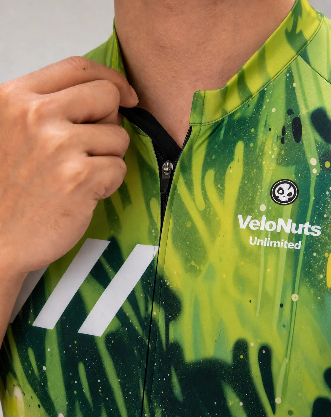 VeloNuts men's Lime Tag cycling jersey details