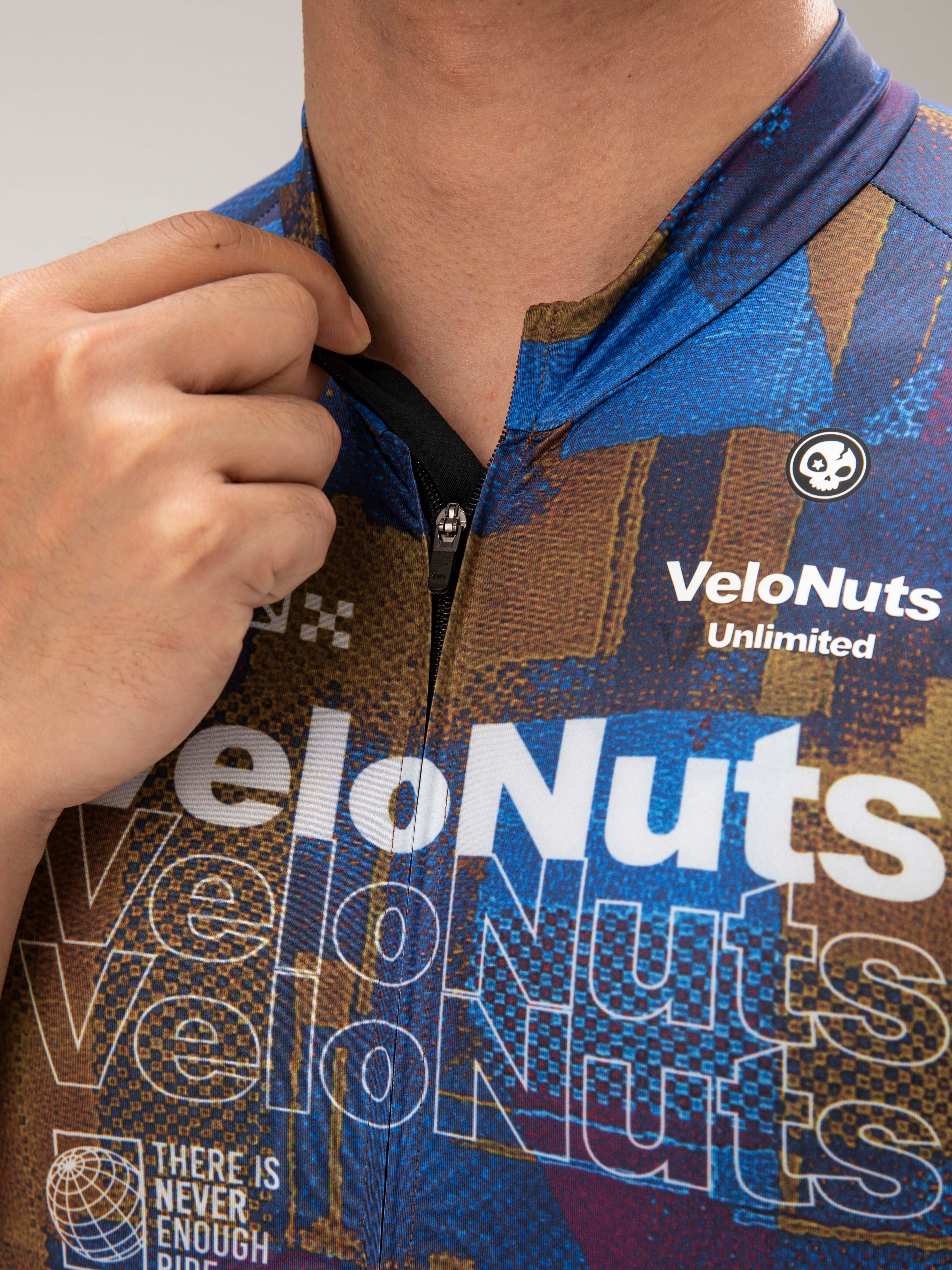VELONUTS cycling jersey featuring a smooth YKK zipper for easy airflow adjustment
